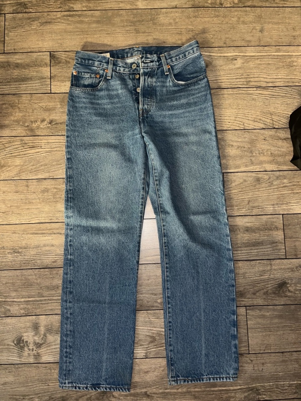 Levi's Mid-Blue Straight Baggy Jeans